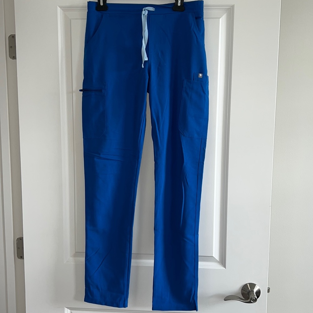 FIGS YOLA SIZE SMALL TALL